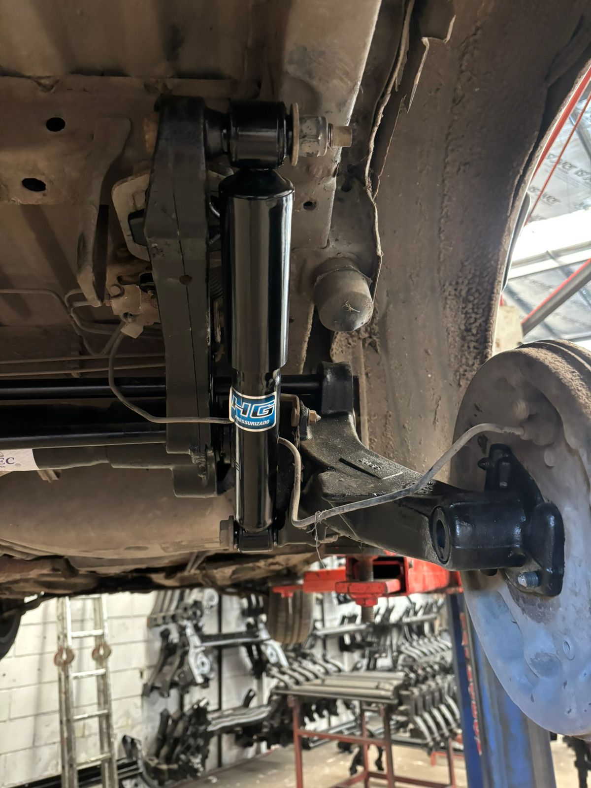 Suspensión trasera reparada