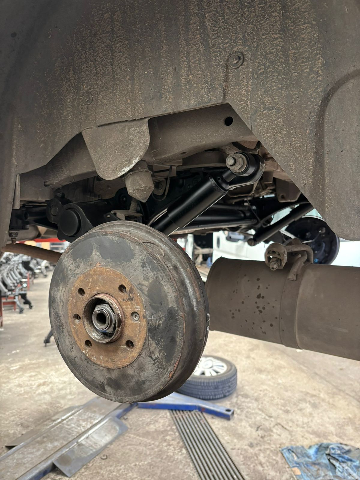 Reparación de suspensión trasera TODO/REC